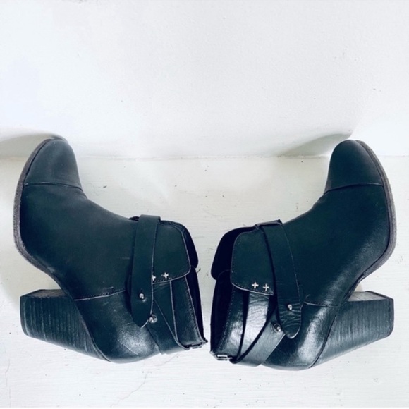 Rag & Bone Harrow Harness Strap Leather Heel Ankle Bootie Continuous Black 38.5 - Picture 5 of 14